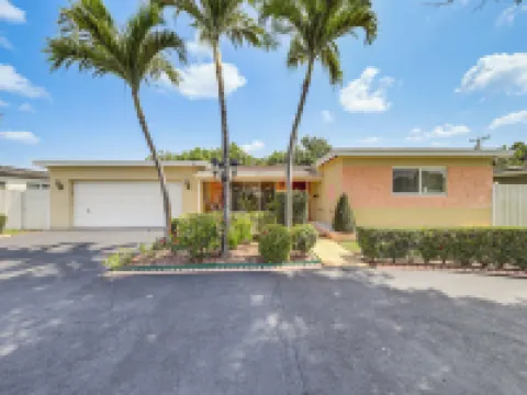 4 Mi to Hard Rock Stadium Miramar Home with BBQ! Hotels in Miramar