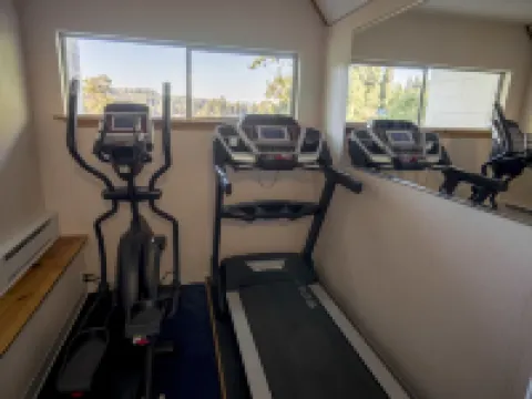 แฟลกชิพ อินน์ โรงแรมในเบรเมอร์ตัน