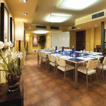 Apartamentos Abad Toledo