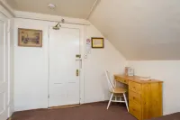 The Farrington Inn Hotels in Watertown