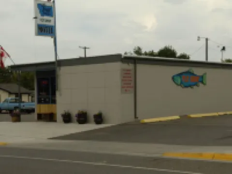 Trout Montana Motel Hotels in Cascade