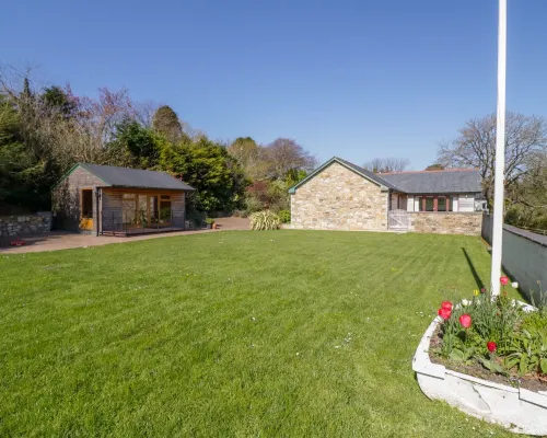Lambkin Cottage Hotels in Saint Columb