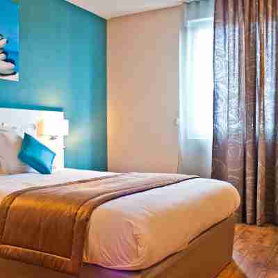 The Originals City, Hôtel des Lys, Dreux (Inter-Hotel) Rooms
