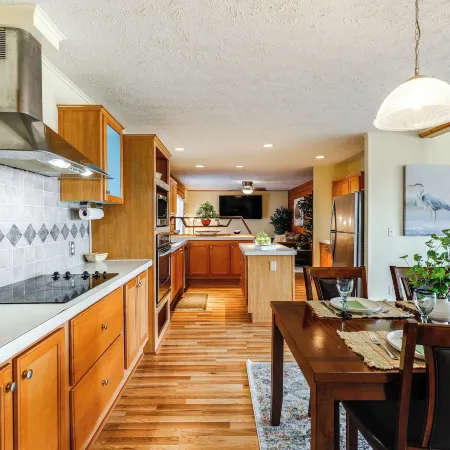 11 Mi to Chincoteague: Atlantic Home w/ Decks!