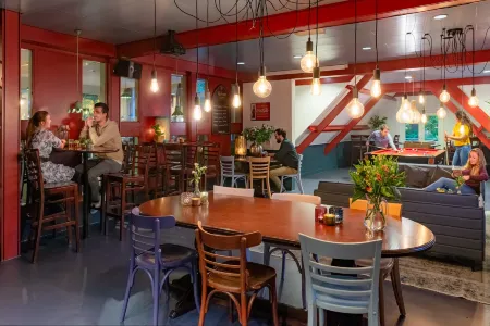 Stayokay Hostel Arnhem Отели в г. Rheden