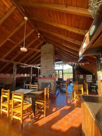 Hosteria Las Grullas Отели в г. Mar de las Pampas