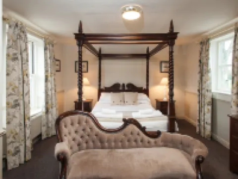 The George Inn Hotele w: Warminster