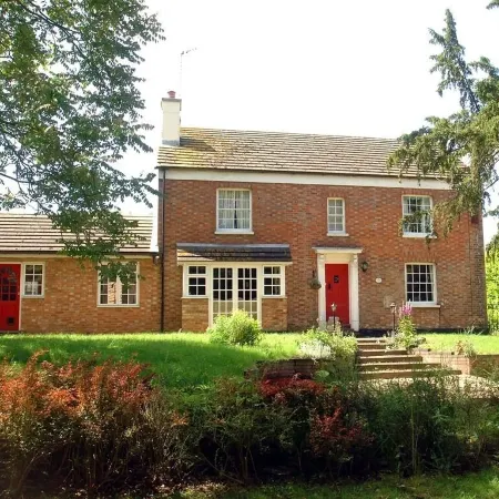Yew Tree Farm Отели рядом с достопримечательностью «Железнодорожный вокзал Блетчли»