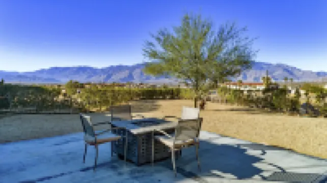 데저트 핫 스프링스 인