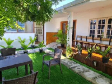 Turtle Inn Dharavandhoo Hotels in Dharavandhoo Island