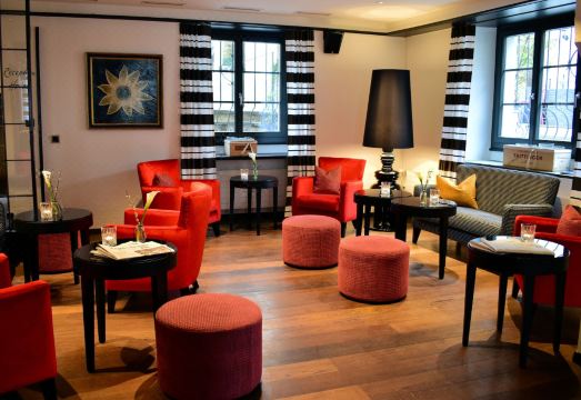 슈반 호텔 로비