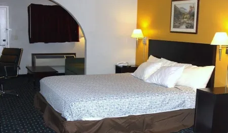 Express Inn & Suites Отели рядом с достопримечательностью «Verizon»