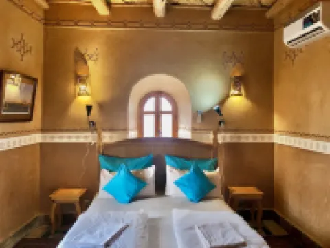 艾特奧馬爾古堡酒店