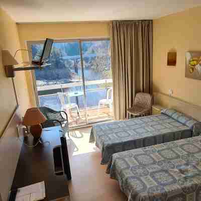 Garabit Hôtel Rooms