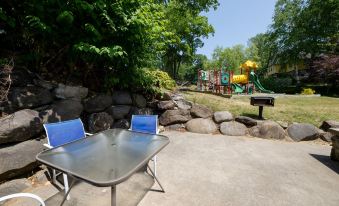 Depe Dene Lakeside Resort