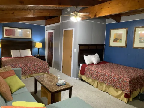 克魯斯路德汽車旅館