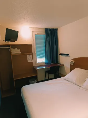 Quick Palace Saint Brieuc Отели в г. Морьё