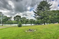 Ocean Inlet Cottage w/ Deck & Grill! - 3-Star