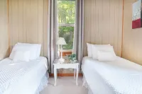 Cozy & Peaceful 3Br Retreat – Porch, Creek Sounds & Wildlife Views