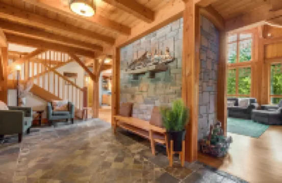 Maple Hill Lodge 3 Bedroom Home by RedAwning Hotels in Skamania County