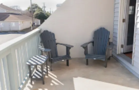 Rehoboth Ave Apartment - 2 blocks from the beach- In the heart of Rehoboth Beach