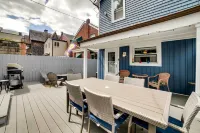 Walk to Walnut St: ‘Shadyside House’ w/ Deck - บังกะโล