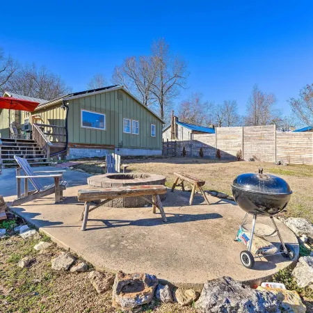 Boho Mountain Home Escape, Walk to Marina!