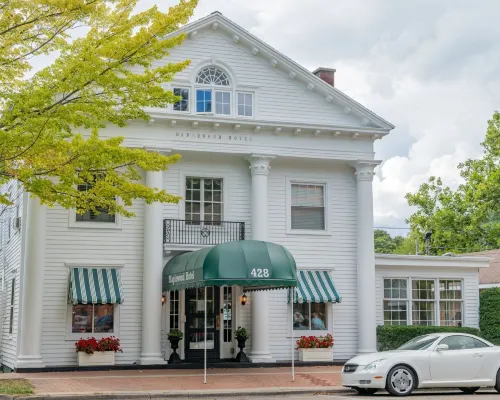 Maplewood Hotel Hotels in Saugatuck