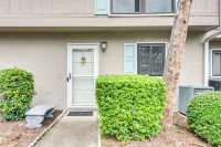 Patio + Pool Access: North Myrtle Beach Retreat! - spa