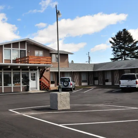 Budget Host Inn Iron Mountain