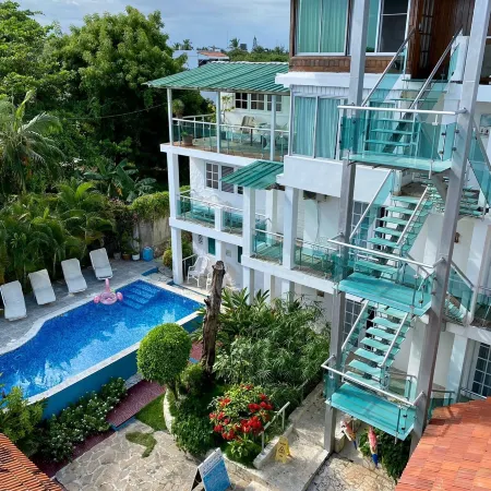 Hotel Neptuno Refugio
