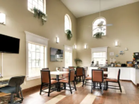 Key West Inn - Millbrook Hotels in Millbrook