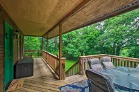 Pet-Friendly VA Home ~ 30 Mi to Shenandoah NP