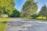 3-Acre Property: Charming Dutch Country Colonial - 3-Star