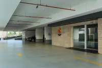 Comfort Hotel Jeddah King Road - Parkering