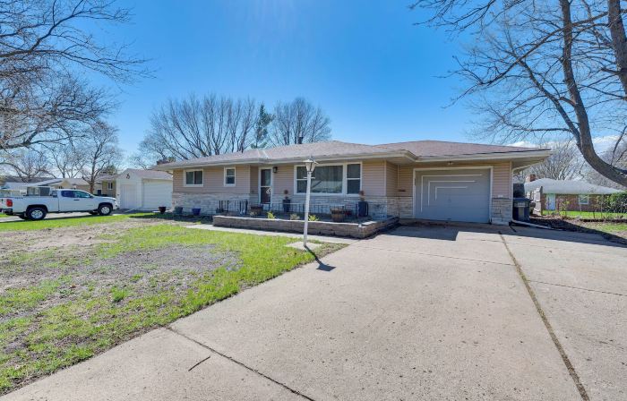 Newly Remodeled Home in Storm Lake w/ Private Yard