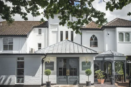 George Hotel, Signature Collection Отели рядом с достопримечательностью «Университет Ист-Англии»