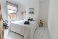 Luxe Garden House Sleeps 6 Central Exeter