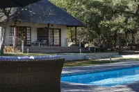 Monate Game Lodge - piscine
