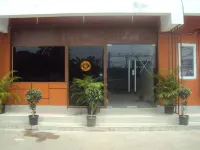 Transit Bay Hotels near KLM Shopping Mall