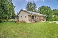 Updated Cottage at Lake Junaluska Golf Course! Các khách sạn ở Canton