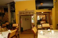 Colony Inn Hotel Hotels in Parroquia Antonio Jose Holguin