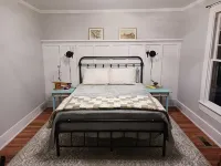 Shady OaksCharming 2-bedroom cottage in Talladega Hotels in Talladega