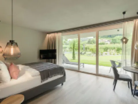 貝利亞閣樓 - 限成人- 公寓 阿皮亞諾蘇拉斯特拉達德爾維諾酒店