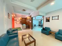 Lions Den Hotel - ห้องครัว