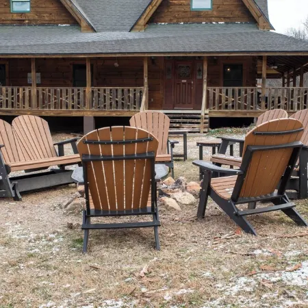 Bear Pause Log Cabin in the Great Smoky Mountains