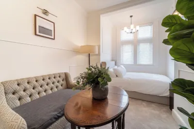 2 the Quadrant Luxury Apartments - Hoylake