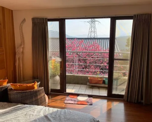 Sanyi Wei Wei Feng B&B Hotels near Fugui Mudan