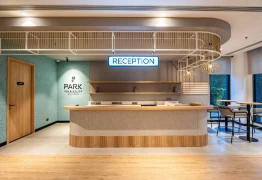 파크 인 & 스위트 바이 래디슨 트리수르 이스트 포트 스파