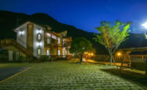 Sancheong Jirisan Green Valley Pension